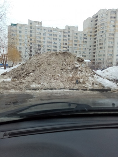 Тамбовчане жалуются на горы снега на тротуарах