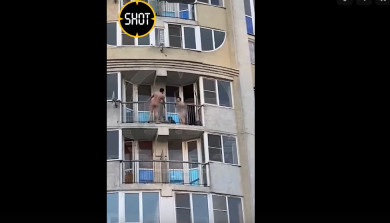 Голый житель Черноземья убегал с балкона пятого этажа