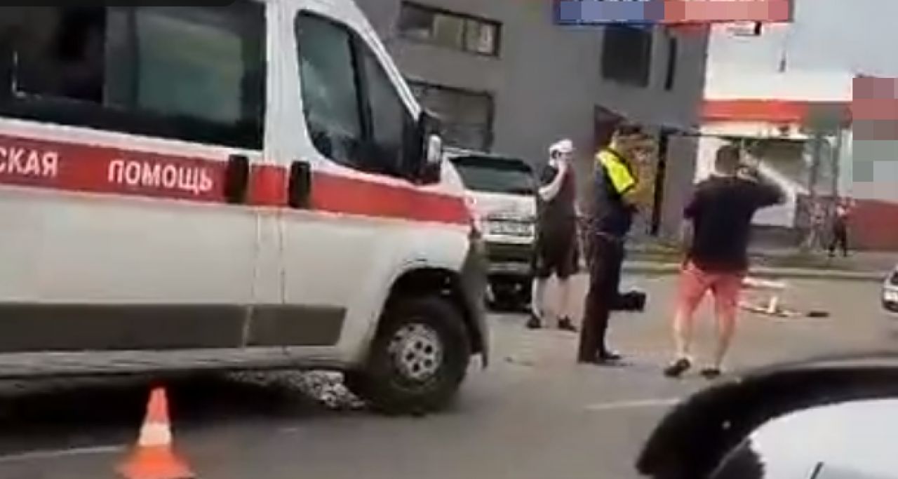 В Тамбове столкнулись легковушка и машина скорой помощи