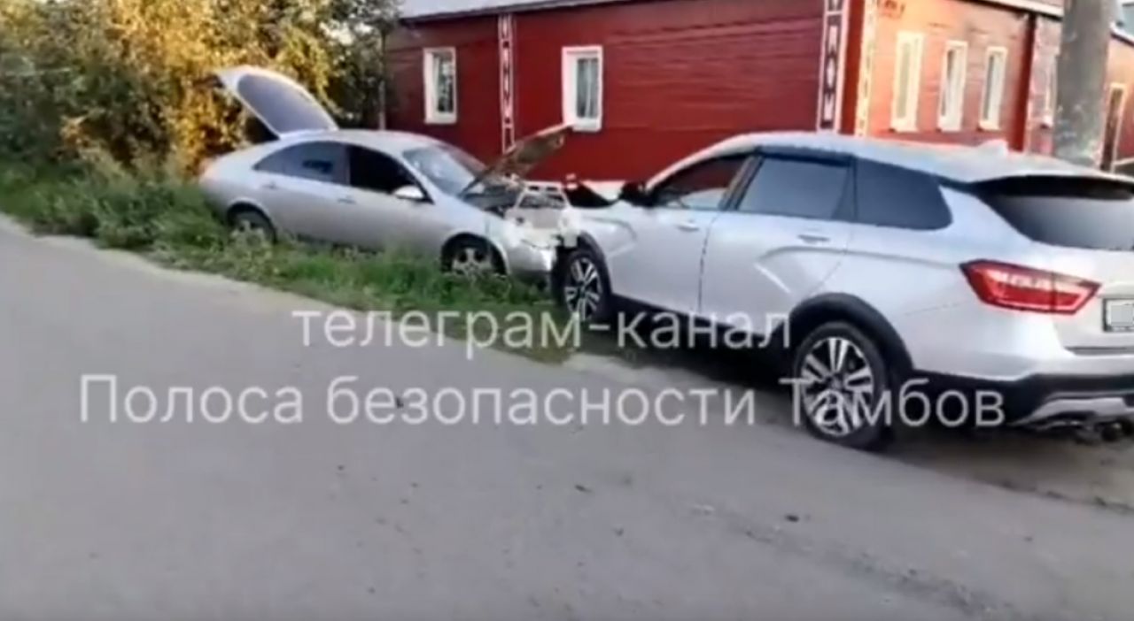 В Тамбове в столкновении двух авто пострадал 6-летний мальчик