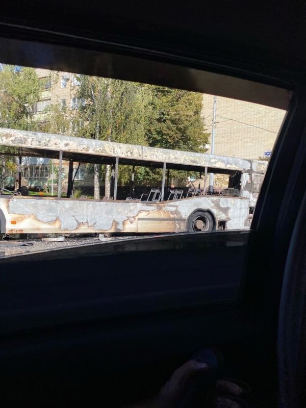 В Тамбове сгорел автобус