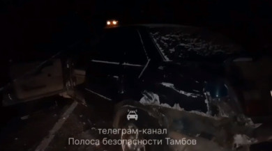 В Тамбовской области легковушка догнала трактор-невидимку