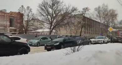 В Тамбове родители жалуются на стихийную парковку возле школы