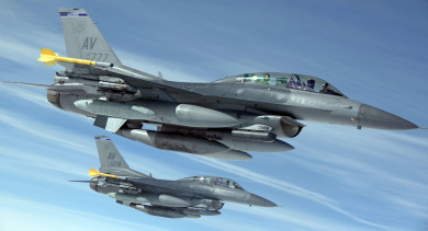 ВСУ начали использовать американские истребители F-16. Насколько они опасны? 