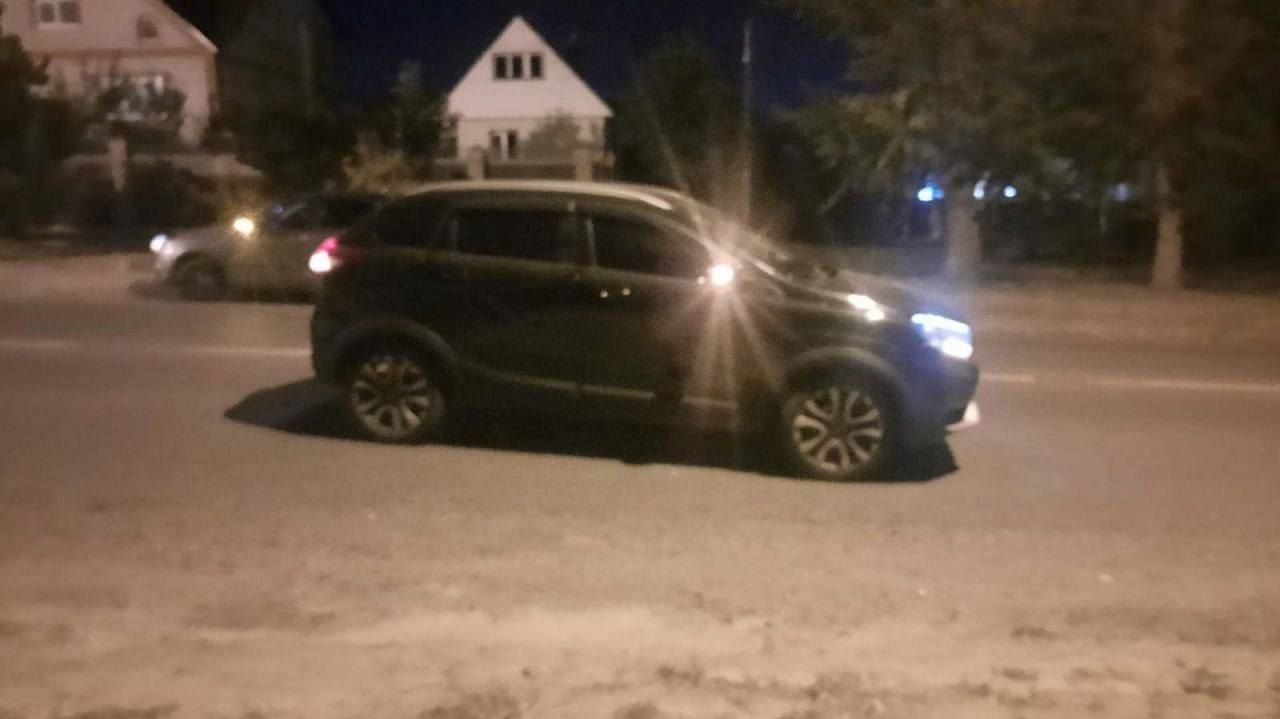 В Тамбове девочка выбежала на дорогу и попала под машину