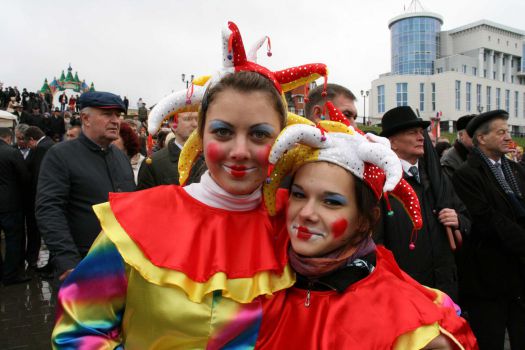Ярмарка прошла в лучших старинных традициях: со скоморохами, цыганами и медведями