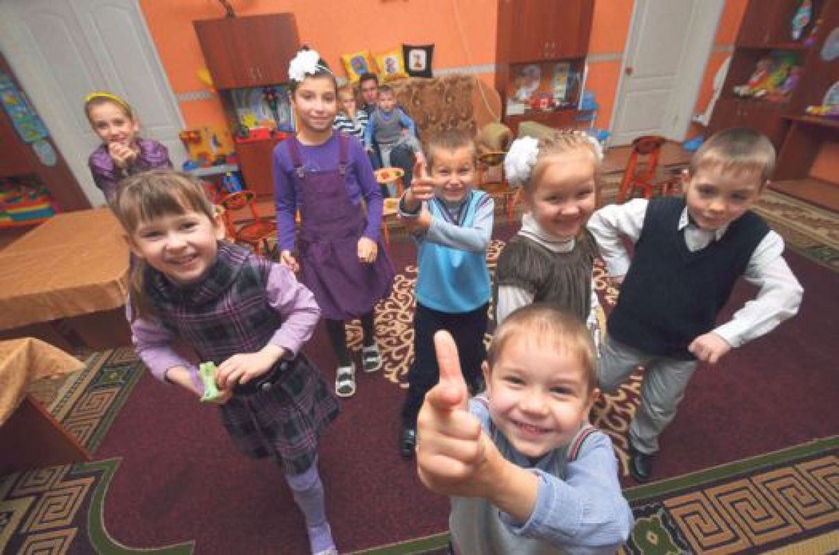 Подарите детям праздник! Газета "Житьё-Бытьё" начинает новогоднюю акцию "Стань волшебником!"