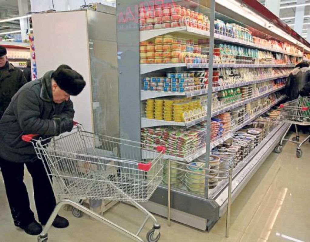 Нормы продуктов в новой корзине рассчитаны, исходя из потребностей работников лёгкой физической активности, детей и пенсионеров