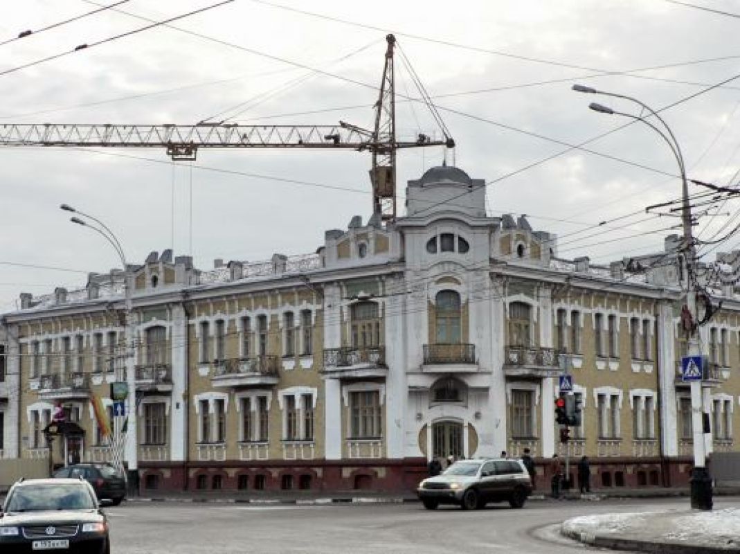 По словам Александра Куликова, общественники будут бороться за сохранение исторического облика зданий. Причем они не ограничиваются только областным центром, в декабре планируют проинспектировать все памятники истории в Мичуринске.