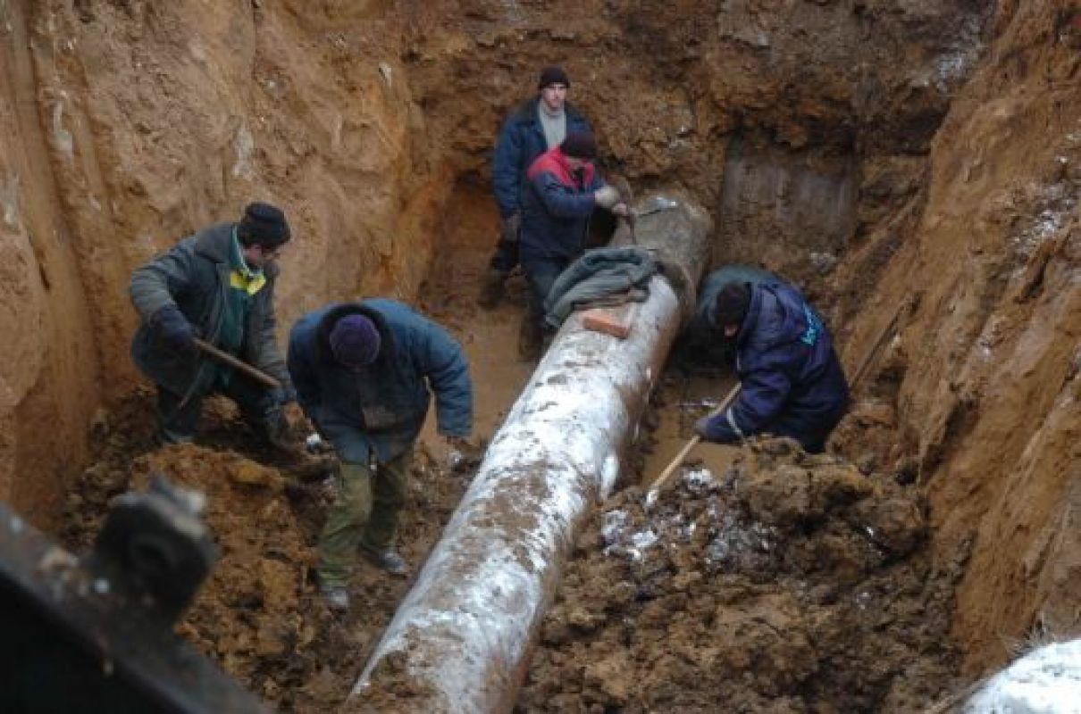 Напомним, что дефект запорно-регулирующей арматуры был выявлен накануне диспетчерской службой теплосетевой компании