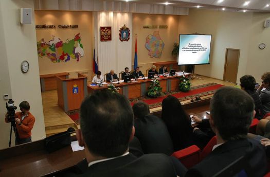 Планируется, что размер госдолга Тамбовской области на 1 января 2015 года составит более 10 миллиардов рублей, против почти 9 миллиардов в этом году.
