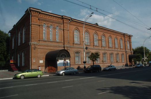 С одной стороны, обращение к искусству является для душевнобольных формой самореализации, творческого самовыражения, а с другой – это действенное средство арт-терапии, средство психосоциальной реабилитации.