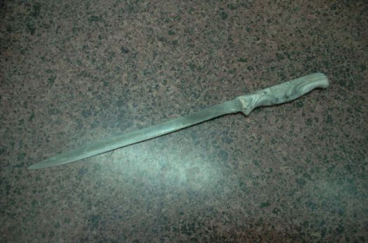 К совершению разбоев может быть причастен 36-летний мужчина, житель Свердловской области, около недели назад освободившийся из мест лишения свободы. Тамбовская область была транзитным регионом, его конечная цель – Екатеринбург.