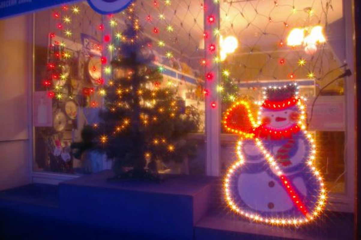 По прогнозам специалистов gismeteo.ru температура в Тамбове 31 декабря будет от -1 до -3 градусов. погода ожидается пасмурная, возможен небольшой снег.