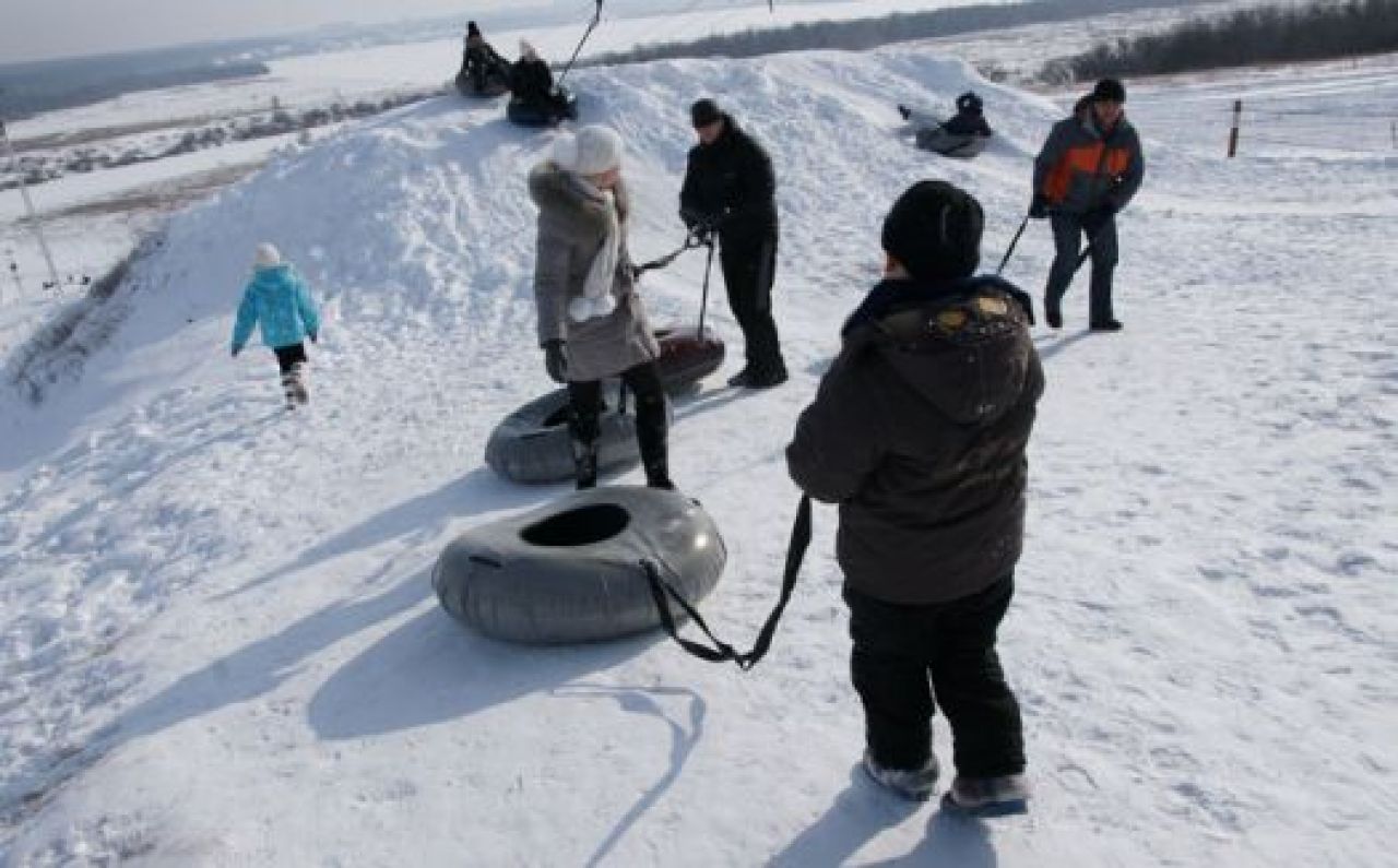 — Мы поедем, мы помчимся на «ватрушках» утром ранним!