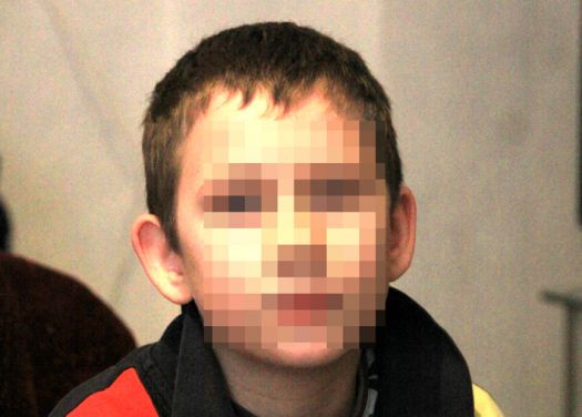 Видимо, дети хорошо выучили урок взрослых, что чужаков любить нельзя