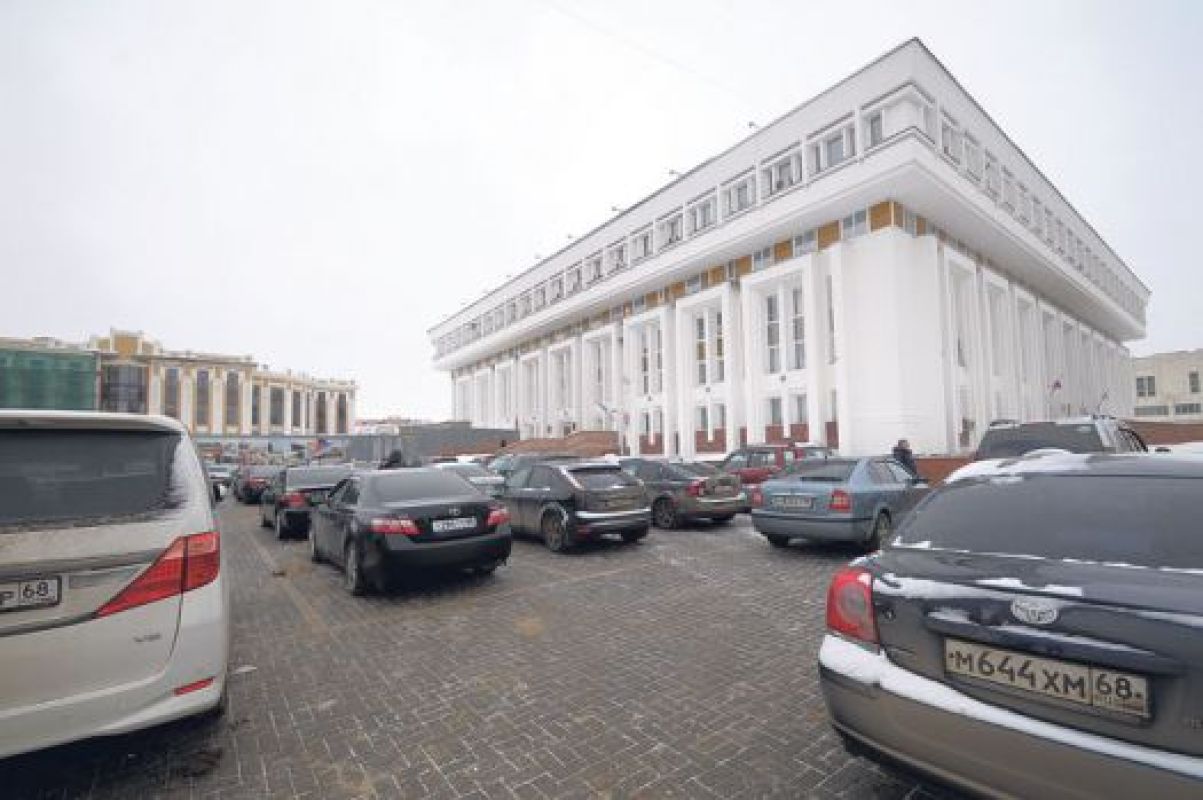 Для обладминистрации построят автостоянку за 52 миллиона рублей