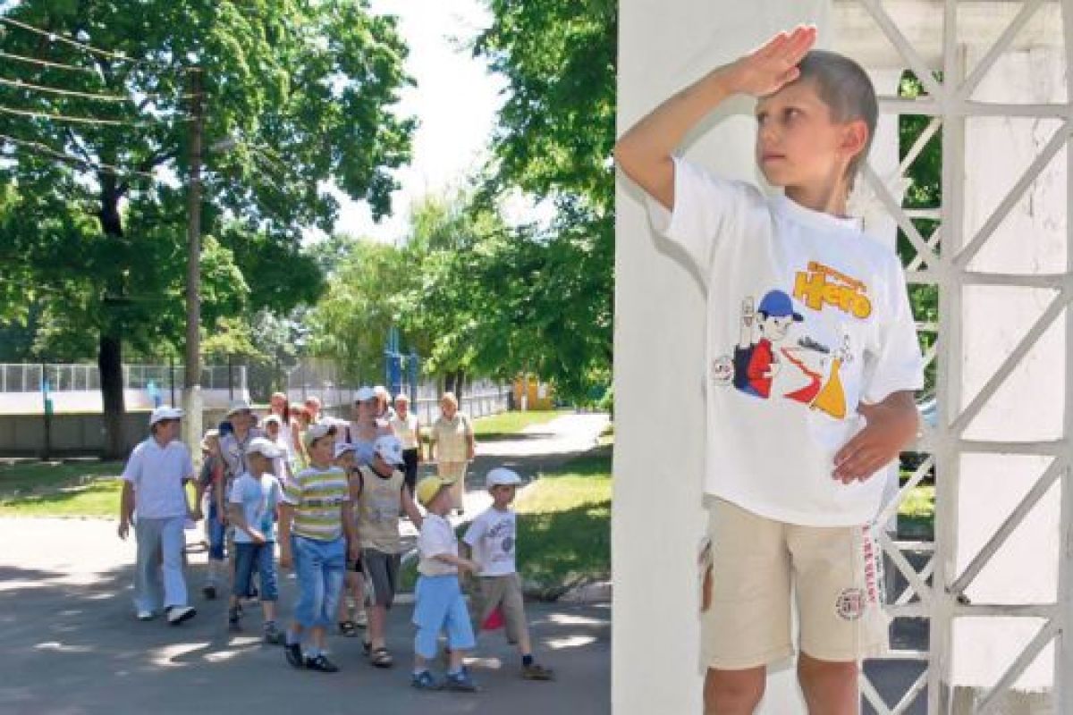 Пока дети мечтают о летних каникулах, родители считают, во сколько им это обойдётся