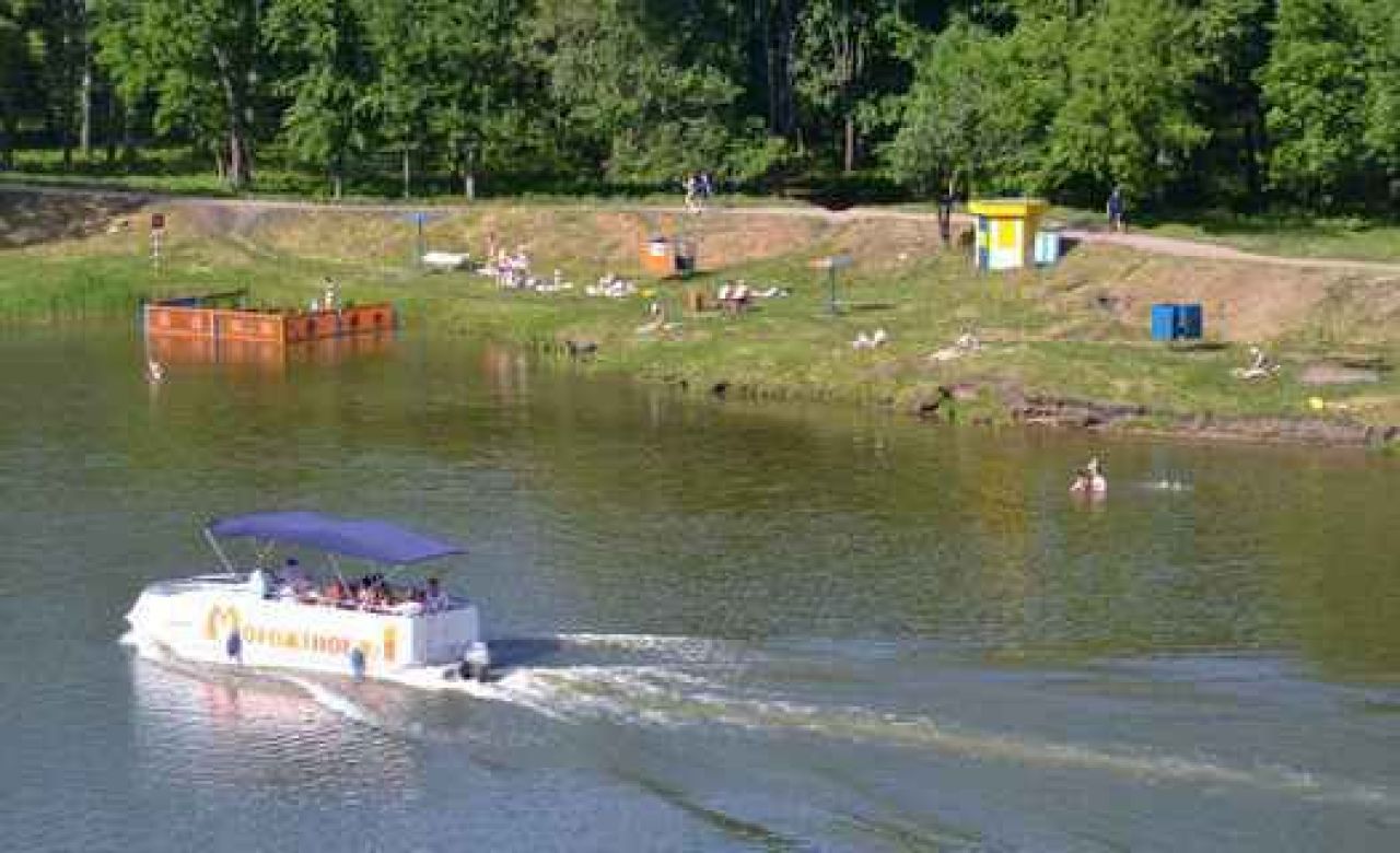 Специалисты тамбовского Роспотребнадзора запретили купаться на пляже около парка «Дружба»