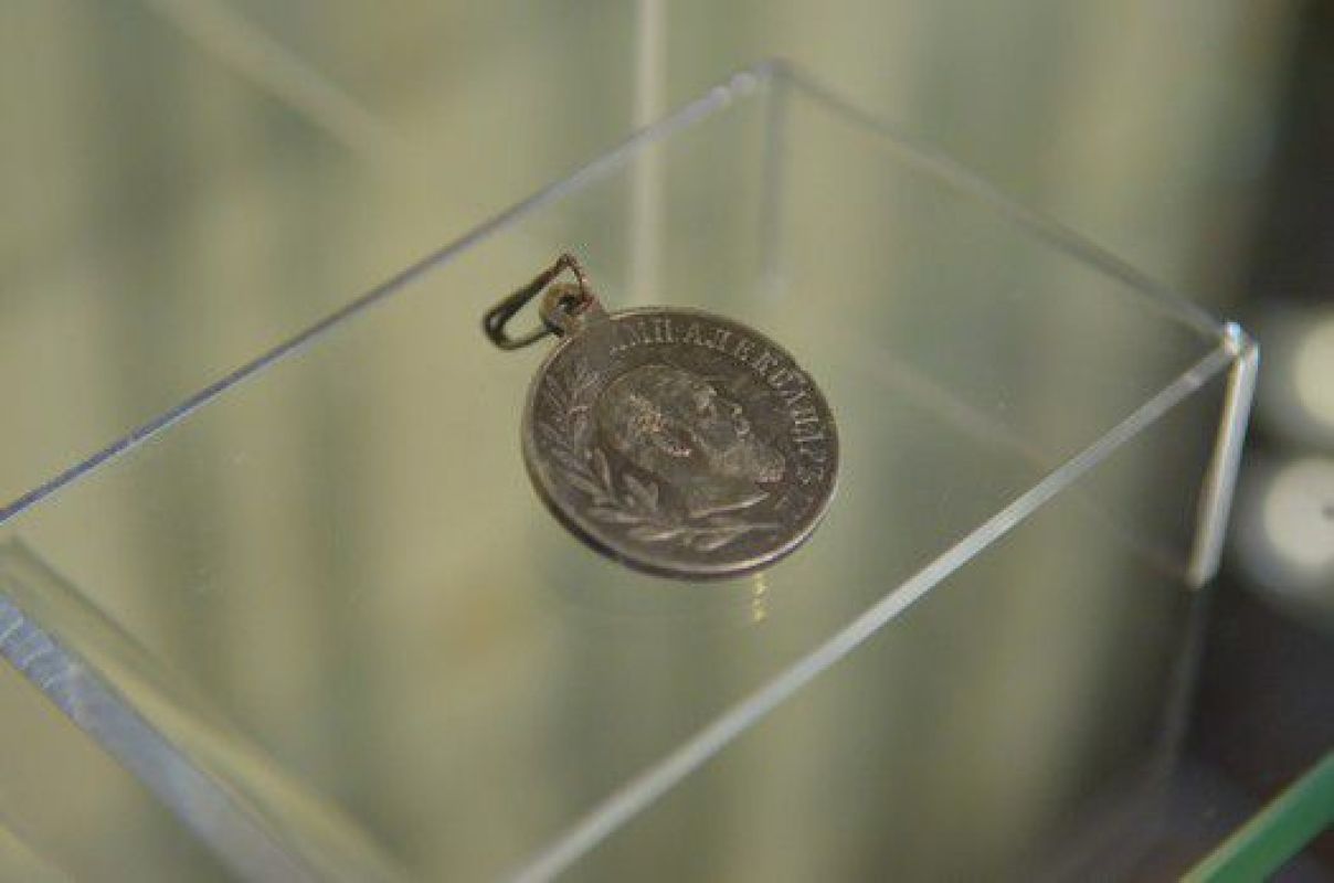 Найденное во время земляных работ серебро разместили в качестве экспонатов в Асеевской усадьбе