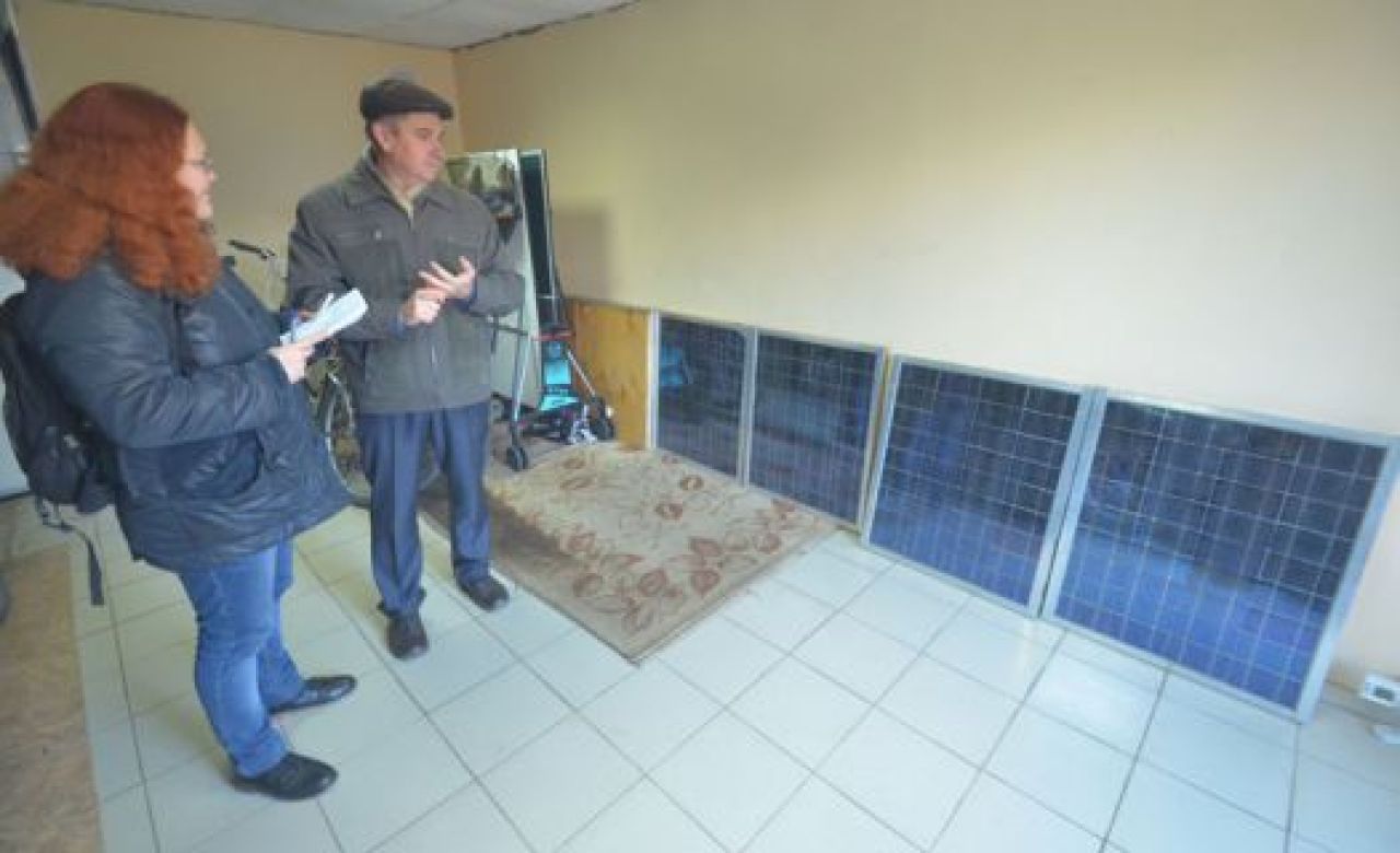 Зиму солнечные батареи проведут в гараже, а весной снова займут
своё место на крыше