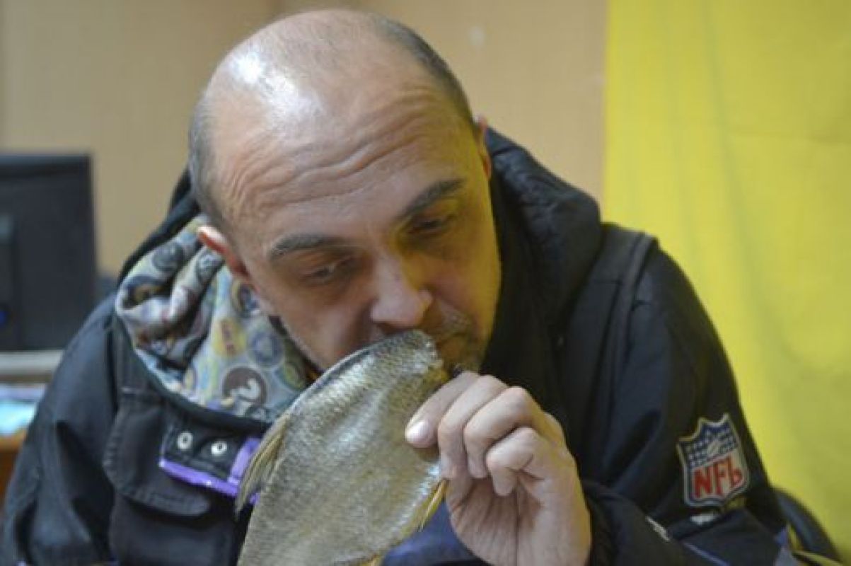 Прежде чем съесть рыбку, нужно убедиться, что она безопасна