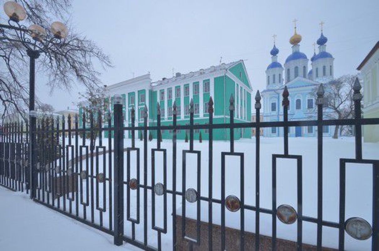 Тамбовская епархия рассказала, с чьего разрешения установлено ограждение у сквера Зои Космодемьянской