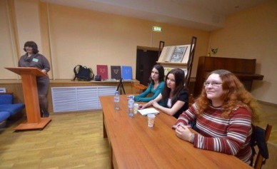 Сотрудники библиотеки им. А.С. Пушкина поздравили «Житьё» с 15-летием