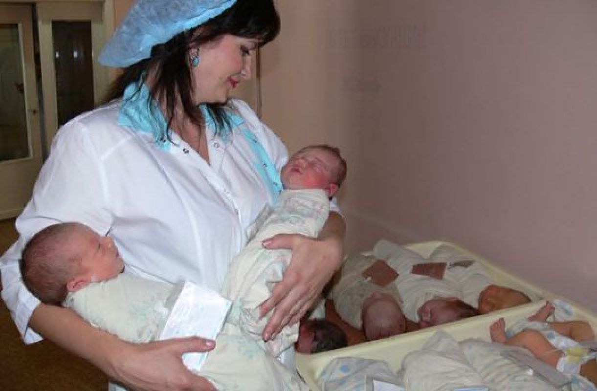 Рождаемость в регионе высокая, а вот смертность ещё выше