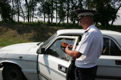 Тамбовчанин получил 4 года тюрьмы за то, что замахнулся ножом на полицейского