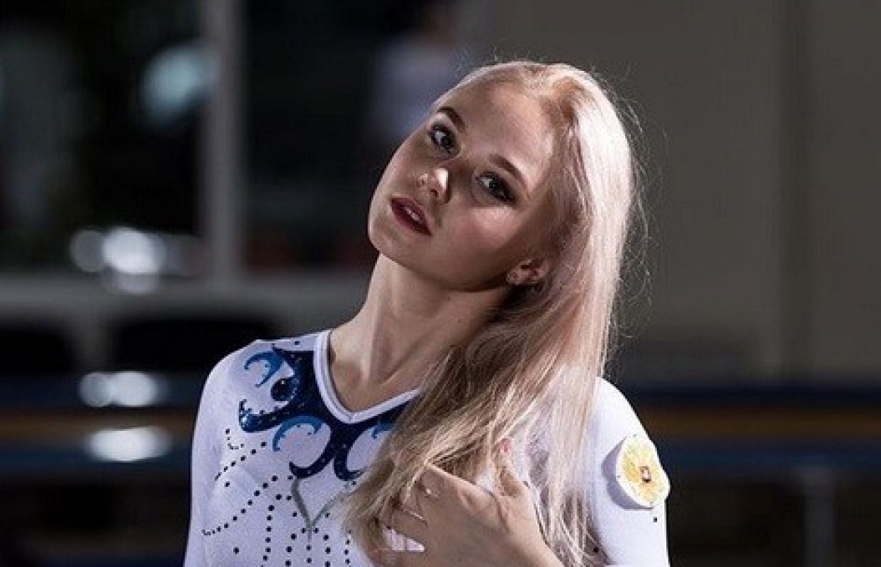 Ангелина Мельникова Фото В Купальнике