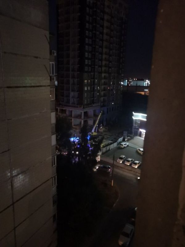 В Белгороде на стройке рухнул подъемник с подростками