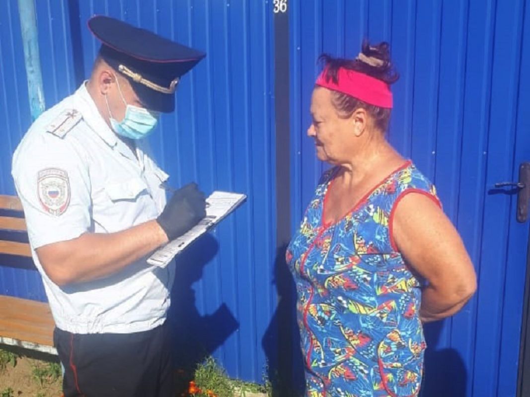 В Белгороде полицейские провели масштабный поквартирный обход