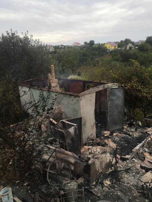 Под Белгородом в горящем вагончике погиб мужчина